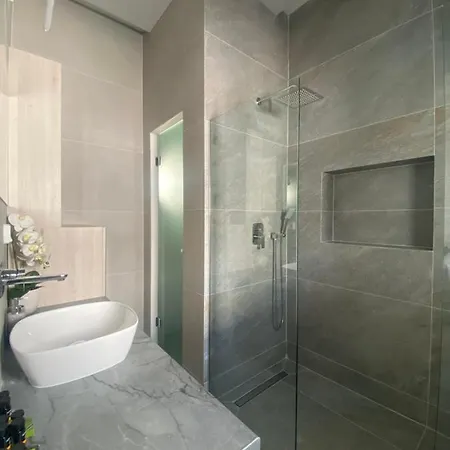 Serendipity Living * Katsounion