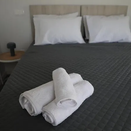 Apartment Serendipity Living