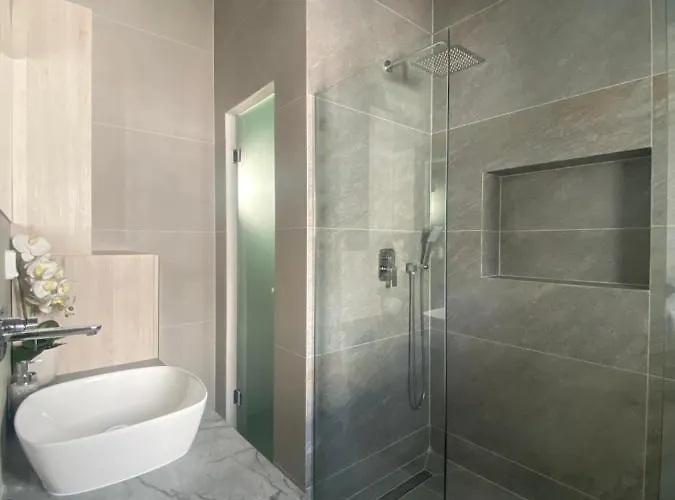 Serendipity Living * Katsounion